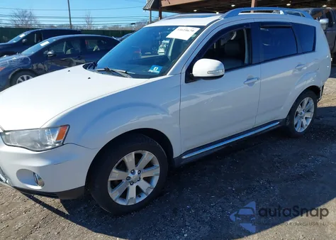 2010 Mitsubishi Outlander Gt z USA, uszkodzony, nr VIN JA4JT5AX2AZ602927
